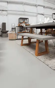 Epoxy flake flooring